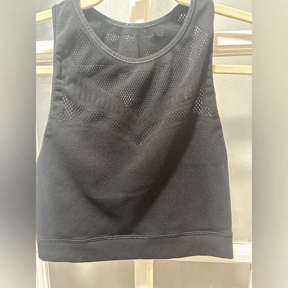 Lululemon Reveal Crop Top *En Avante-Black - Picture 4 of 6